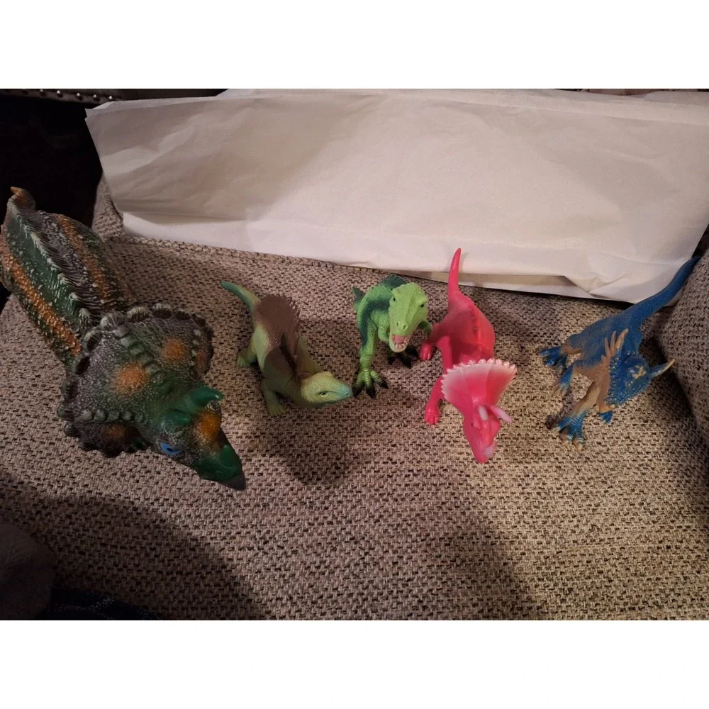 Plastic Dinosaur Lot‎ of 5 Prehistoric Mixed Sizes & Brands Dinosaur Toys Loose
